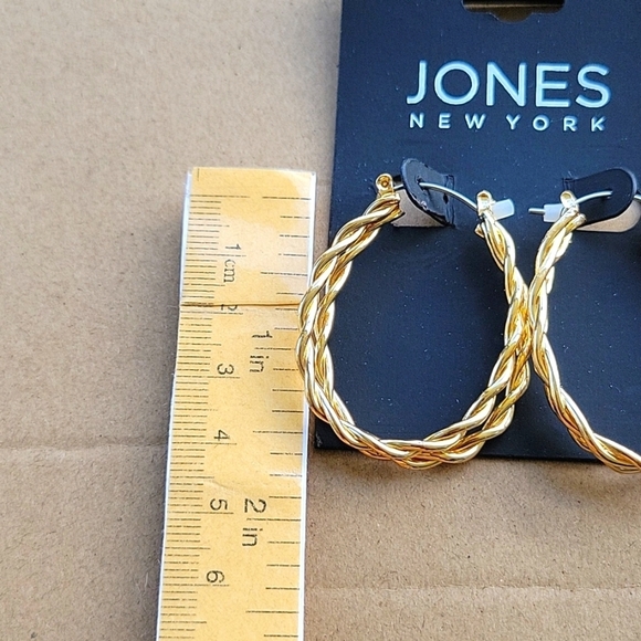 Jones New York Golder Twist Hoop Earrings. - Picture 2 of 3